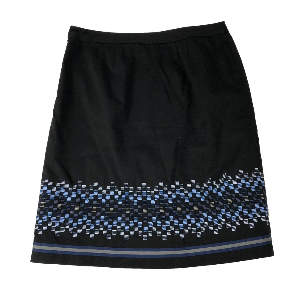 Ann Taylor LOFT Skirt‎ Women's Size 6 Black Front Pleat Embroidered Hem Side Zip